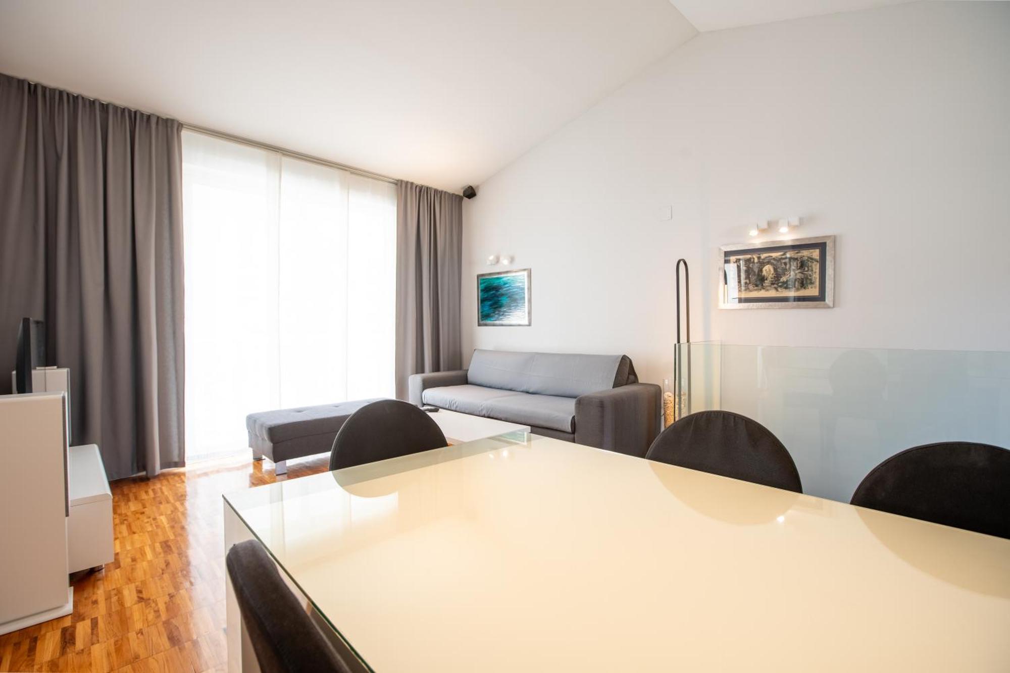 In The Heart Of Split Apartment Ngoại thất bức ảnh
